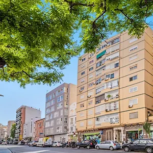 https://3-bedroom-apartment-near-city-centre.es-andalucia.com